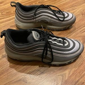 Men’s Nike Air Max 97 Sneakers (stadium gray)